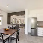 Bay View 6 * Ayia Napa